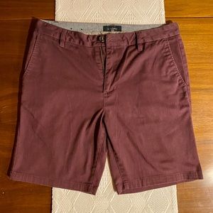 Men’s 33W Blue Crown Shorts